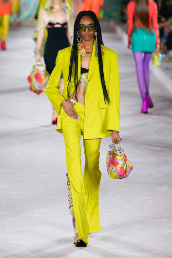 Fotoservizio/SS 2022/WOMEN/SFILATA/VERSACE/DP2/25