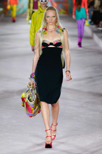 Fotoservizio/SS 2022/WOMEN/SFILATA/VERSACE/DP2/26