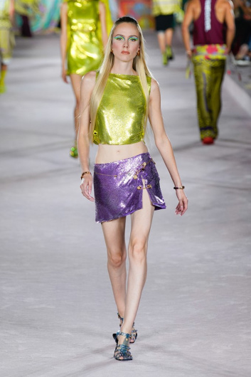 Fotoservizio/SS 2022/WOMEN/SFILATA/VERSACE/DP2/1