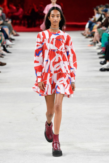Fotoservizio/SS 2022/WOMEN/SFILATA/PORTS 1961/DP2/0