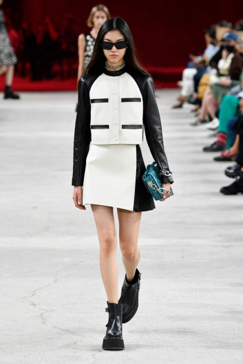 Fotoservizio/SS 2022/WOMEN/SFILATA/PORTS 1961/DP2/16