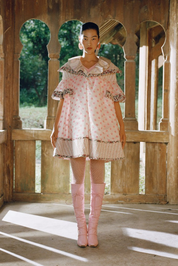 Fotoservizio/SS 2022/WOMEN/PRESENTAZIONE/SARA WONG/DP2/9