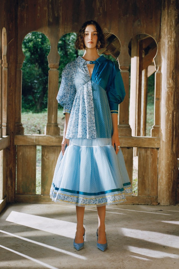 Fotoservizio/SS 2022/WOMEN/PRESENTAZIONE/SARA WONG/DP2/15