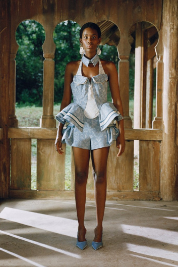 Fotoservizio/SS 2022/WOMEN/PRESENTAZIONE/SARA WONG/DP2/13