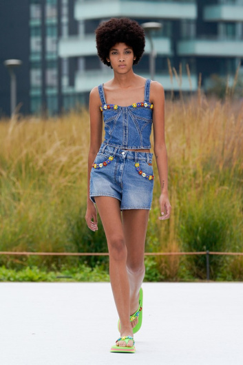 Fotoservizio/SS 2022/WOMEN/SFILATA/MSGM/DP2/2
