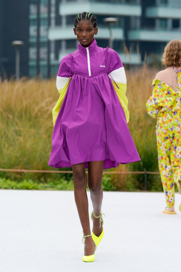 Fotoservizio/SS 2022/WOMEN/SFILATA/MSGM/DP2/2