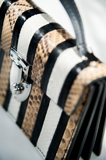 Fotoservizio/SS 2016/WOMEN/BERTONI 1949/DP2/53