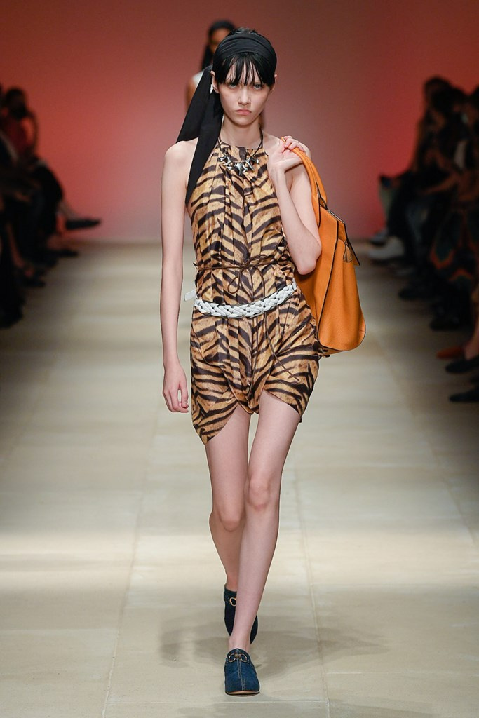 Fotoservizio/SS 2022/WOMEN/SFILATA/SALVATORE FERRAGAMO/DP2/6