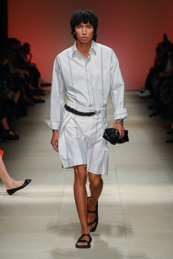 Fotoservizio/SS 2022/WOMEN/SFILATA/SALVATORE FERRAGAMO/DP2/9