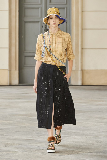 Fotoservizio/SS 2022/WOMEN/SFILATA/CIVIDINI/DP2/13