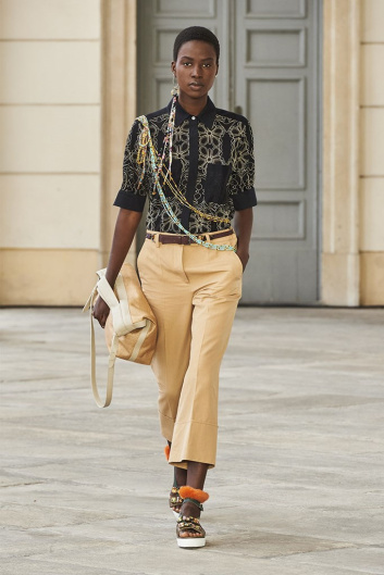 Fotoservizio/SS 2022/WOMEN/SFILATA/CIVIDINI/DP2/14