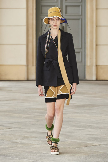 Fotoservizio/SS 2022/WOMEN/SFILATA/CIVIDINI/DP2/19