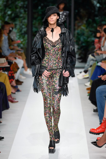 Fotoservizio/SS 2022/WOMEN/SFILATA/PHILOSOPHY DI LORENZO SERAFINI/DP2/2