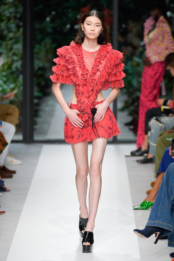 Fotoservizio/SS 2022/WOMEN/SFILATA/PHILOSOPHY DI LORENZO SERAFINI/DP2/0