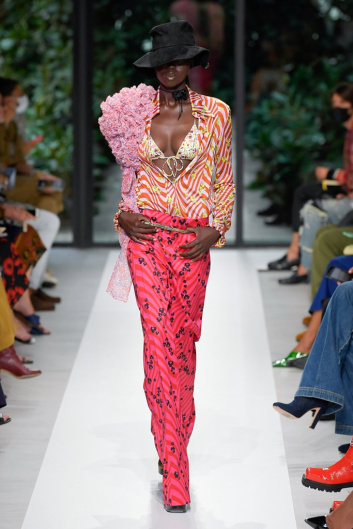 Fotoservizio/SS 2022/WOMEN/SFILATA/PHILOSOPHY DI LORENZO SERAFINI/DP2/1