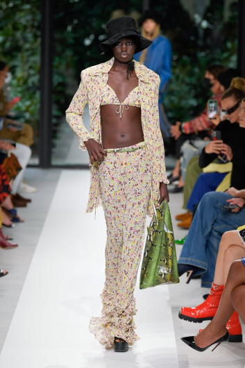 Fotoservizio/SS 2022/WOMEN/SFILATA/PHILOSOPHY DI LORENZO SERAFINI/DP2/11