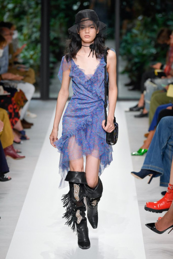 Fotoservizio/SS 2022/WOMEN/SFILATA/PHILOSOPHY DI LORENZO SERAFINI/DP2/5
