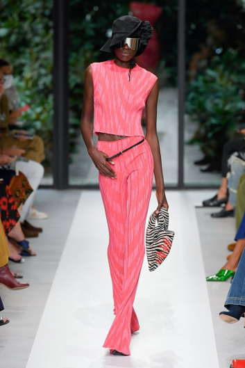 Fotoservizio/SS 2022/WOMEN/SFILATA/PHILOSOPHY DI LORENZO SERAFINI/DP2/6