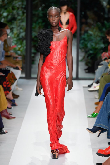 Fotoservizio/SS 2022/WOMEN/SFILATA/PHILOSOPHY DI LORENZO SERAFINI/DP2/19