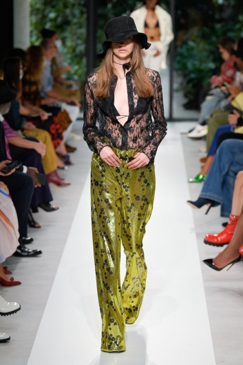 Fotoservizio/SS 2022/WOMEN/SFILATA/PHILOSOPHY DI LORENZO SERAFINI/DP2/22