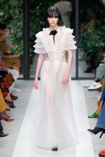 Fotoservizio/SS 2022/WOMEN/SFILATA/PHILOSOPHY DI LORENZO SERAFINI/DP2/29