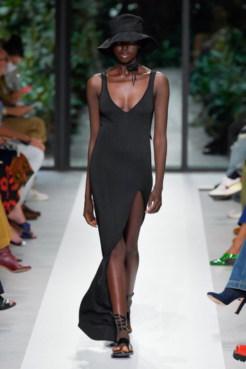 Fotoservizio/SS 2022/WOMEN/SFILATA/PHILOSOPHY DI LORENZO SERAFINI/DP2/32