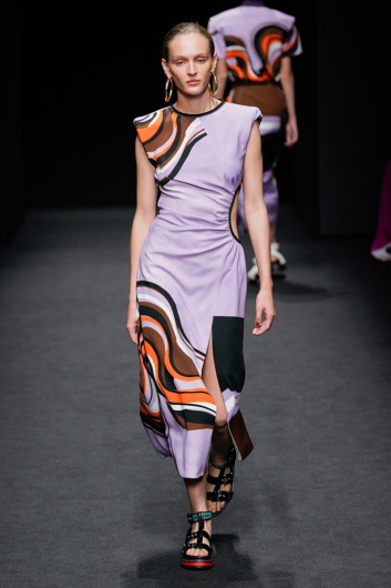 Fotoservizio/SS 2022/WOMEN/SFILATA/SHI.RT BY AQUILANO E RIMONDI/DP2/3