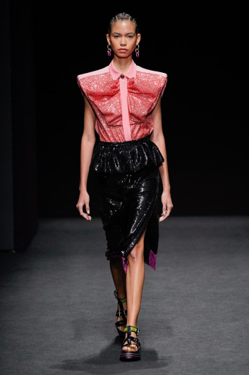 Fotoservizio/SS 2022/WOMEN/SFILATA/SHI.RT BY AQUILANO E RIMONDI/DP2/10
