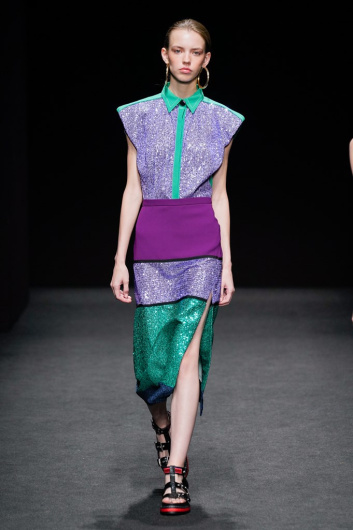 Fotoservizio/SS 2022/WOMEN/SFILATA/SHI.RT BY AQUILANO E RIMONDI/DP2/5