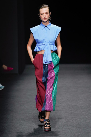 Fotoservizio/SS 2022/WOMEN/SFILATA/SHI.RT BY AQUILANO E RIMONDI/DP2/6