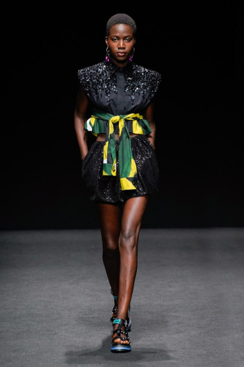 Fotoservizio/SS 2022/WOMEN/SFILATA/SHI.RT BY AQUILANO E RIMONDI/DP2/0