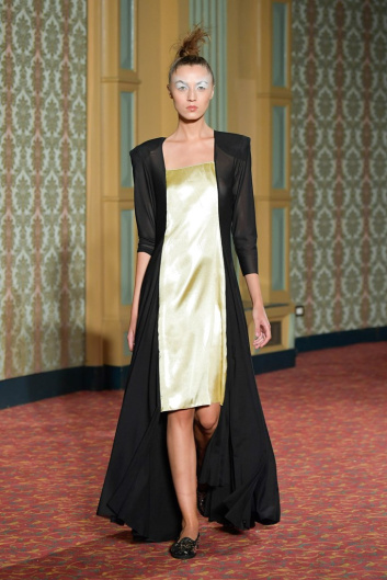 Fotoservizio/SS 2022/WOMEN/SFILATA/FRANCESCA LIBERATORE/DP2/8