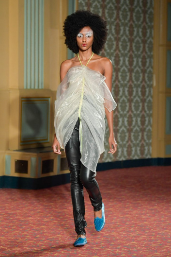 Fotoservizio/SS 2022/WOMEN/SFILATA/FRANCESCA LIBERATORE/DP2/10