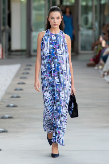 Fotoservizio/SS 2022/WOMEN/SFILATA/LAURA BIAGIOTTI/DP2/0
