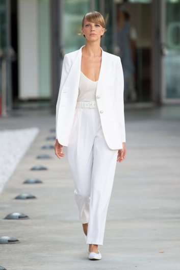 Fotoservizio/SS 2022/WOMEN/SFILATA/LAURA BIAGIOTTI/DP2/10
