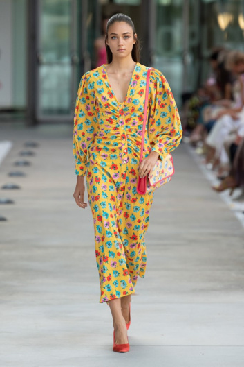 Fotoservizio/SS 2022/WOMEN/SFILATA/LAURA BIAGIOTTI/DP2/21