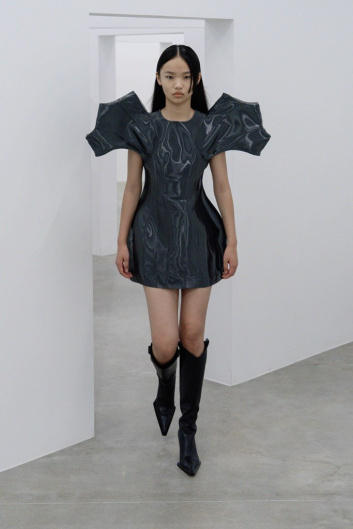 Fotoservizio/SS 2022/WOMEN/SFILATA/ANNAKIKI/DP2/8
