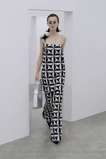 Fotoservizio/SS 2022/WOMEN/SFILATA/ANNAKIKI/DP2/15
