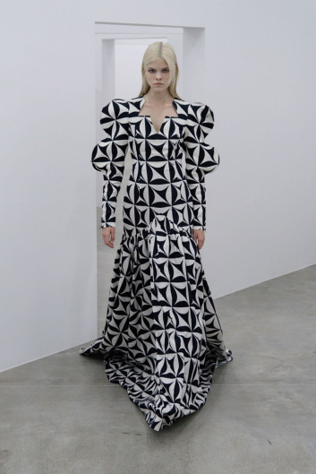 Fotoservizio/SS 2022/WOMEN/SFILATA/ANNAKIKI/DP2/17