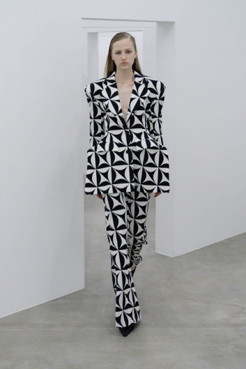 Fotoservizio/SS 2022/WOMEN/SFILATA/ANNAKIKI/DP2/36