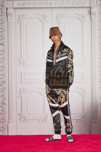 Fotoservizio/SS 2022/WOMEN/SFILATA/PHILIPP PLEIN/DP2/61
