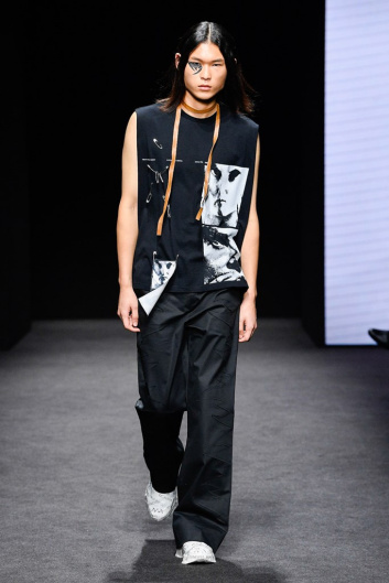Fotoservizio/SS 2022/WOMEN/SFILATA/ALEXANDRA MOURA/DP2/1