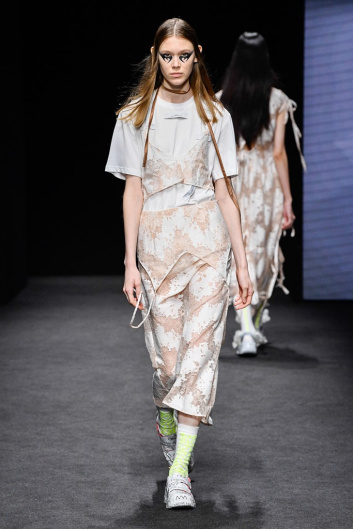 Fotoservizio/SS 2022/WOMEN/SFILATA/ALEXANDRA MOURA/DP2/6