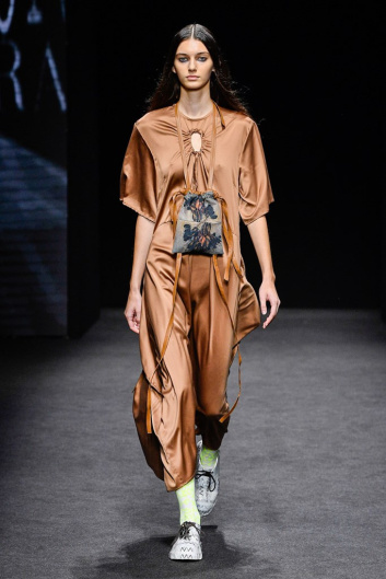 Fotoservizio/SS 2022/WOMEN/SFILATA/ALEXANDRA MOURA/DP2/0