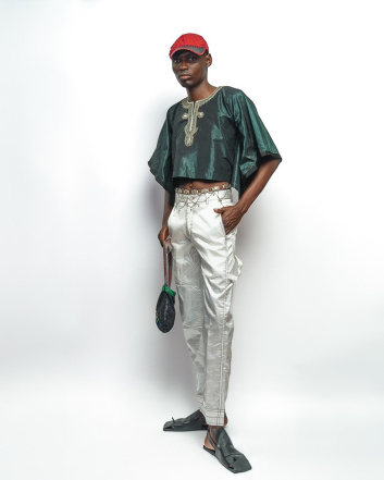 Fotoservizio/SS 2022/WOMEN/SFILATA/MAXIVIVE/DP2/16