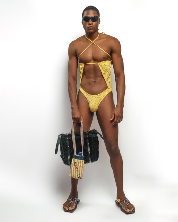 Fotoservizio/SS 2022/WOMEN/SFILATA/MAXIVIVE/DP2/27