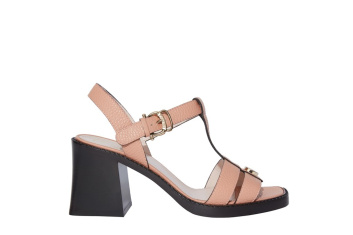 Fotoservizio/SS 2022/WOMEN/PRESENTAZIONE/POLLINI/DP2/0