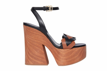 Fotoservizio/SS 2022/WOMEN/PRESENTAZIONE/POLLINI/DP2/4