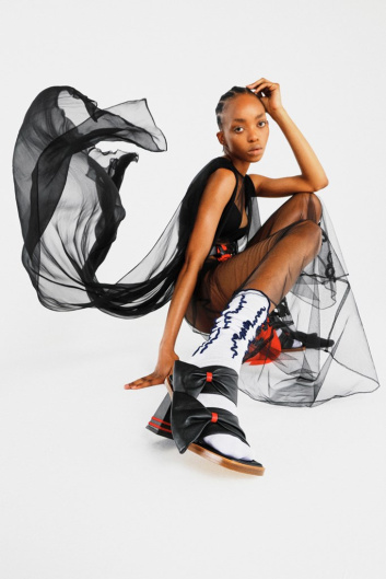 Fotoservizio/SS 2022/WOMEN/SFILATA/WE ARE MADE IN ITALY (BLACK LIVES MATTER IN ITALIAN FASHION - COLLECTIVE)/DP2/1