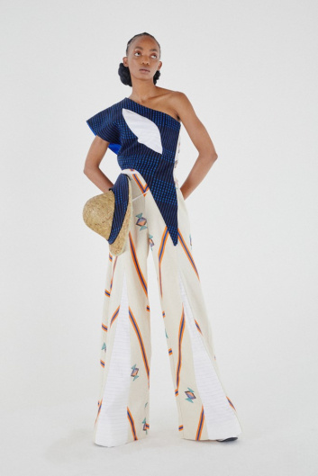 Fotoservizio/SS 2022/WOMEN/SFILATA/WE ARE MADE IN ITALY (BLACK LIVES MATTER IN ITALIAN FASHION - COLLECTIVE)/DP2/12